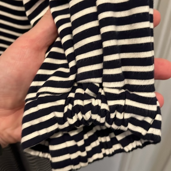 Black and white dress from the Gap - Picture 3 of 5